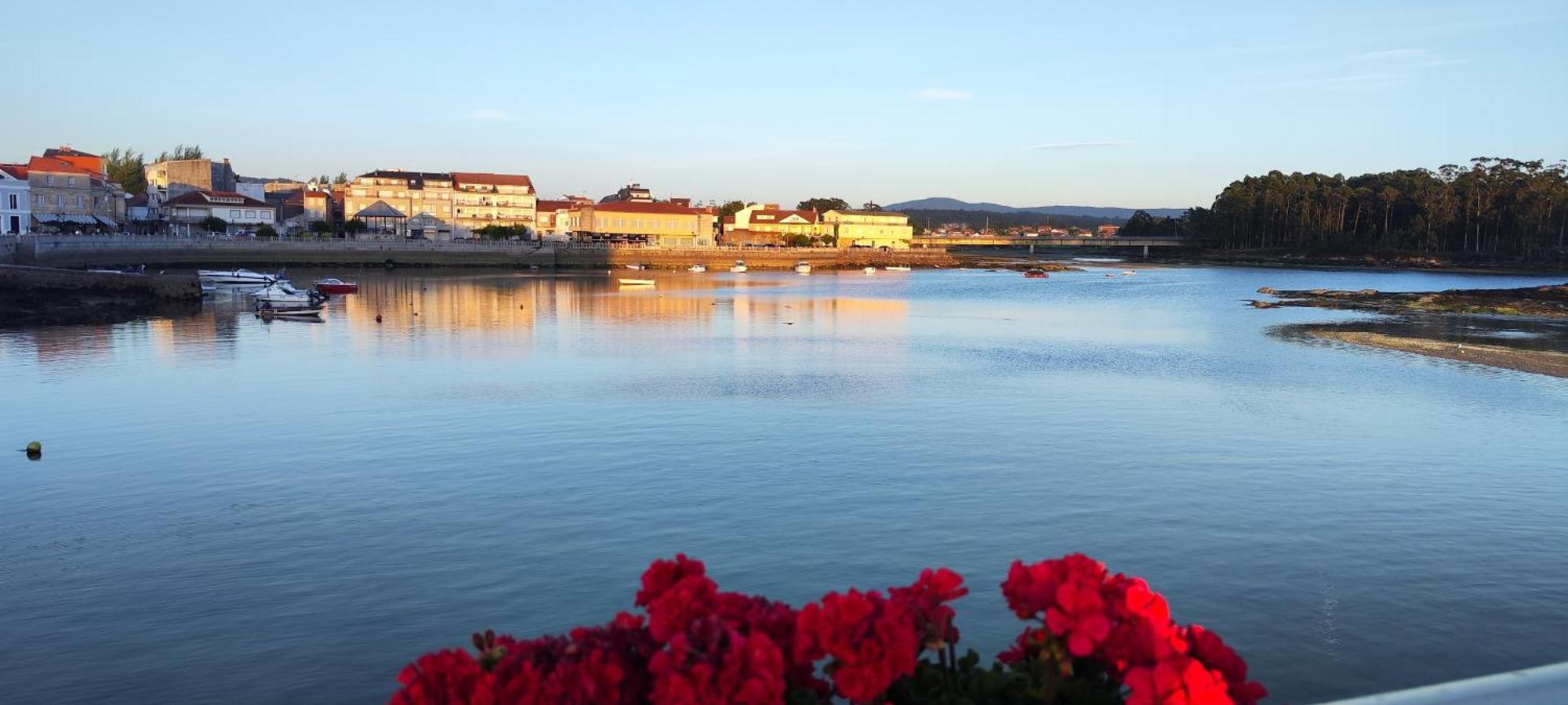Apartamento El Rincon De Elia, Haz Realidad Tu Sueno De Vivir Con Vistas Al Mar Villanueva De Arosa Ngoại thất bức ảnh